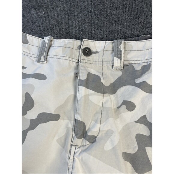 Arizona Jeans Camo Cargo Shorts Mens 34 CamouflageLeaf Pattern Grey Outdoor - Picture 4 of 12